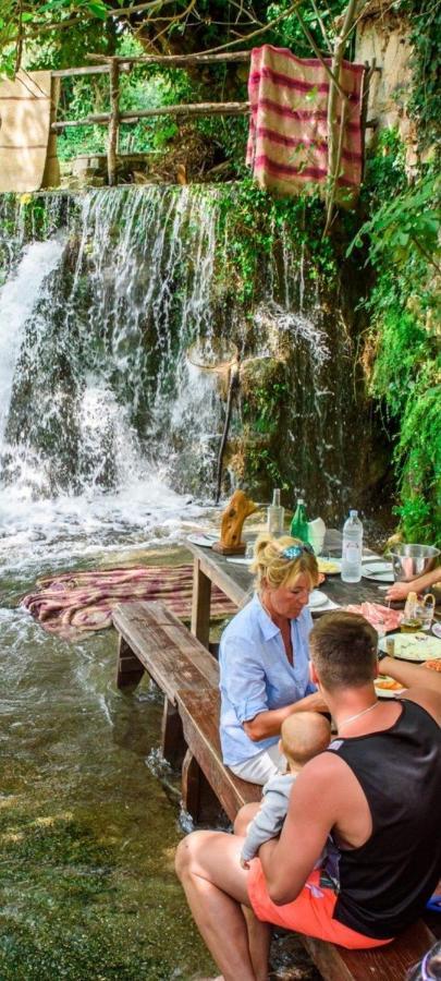 Отель Agrotourism Galic Krka Drinovci Экстерьер фото